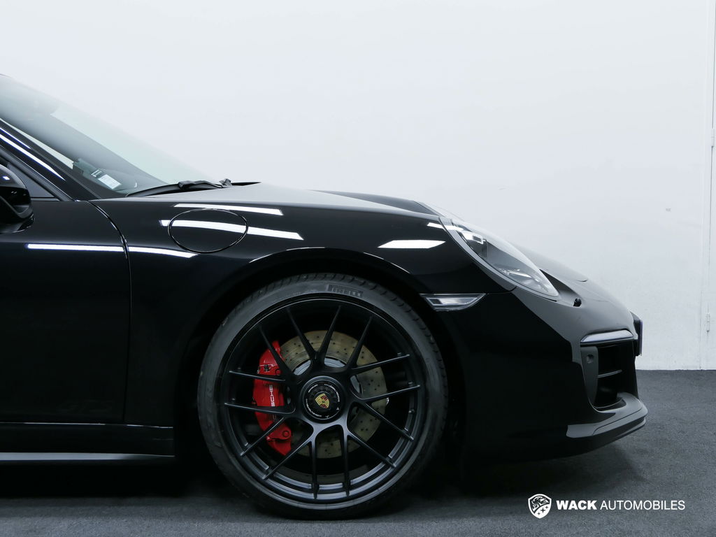 Porsche 991.2 Carrera GTS