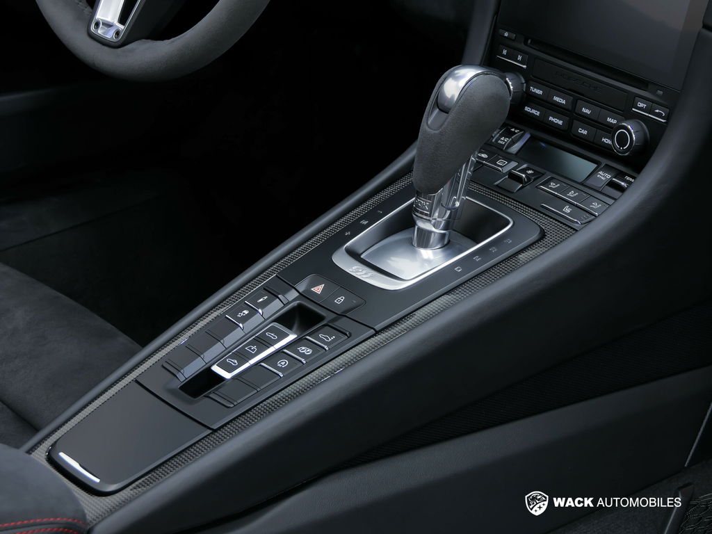 Porsche 991.2 Carrera GTS