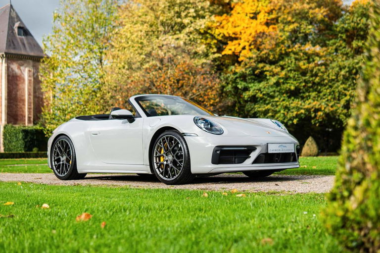Porsche 992 Carrera 4S