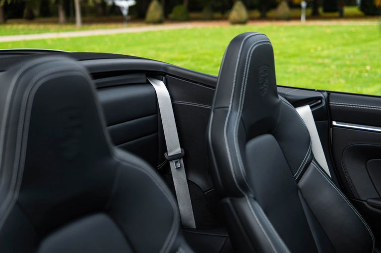 Porsche 992 Carrera 4S