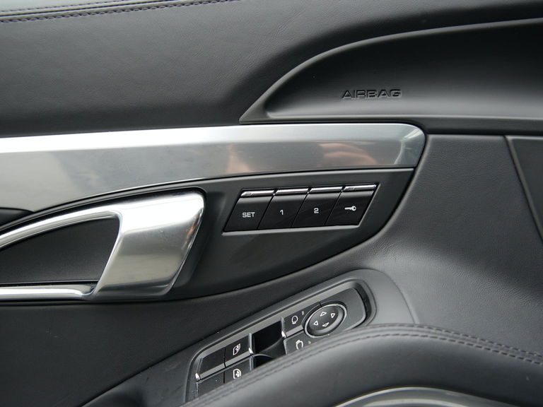 Porsche 991 Carrera Black Edition