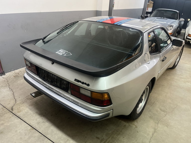 Porsche 944 Coupé