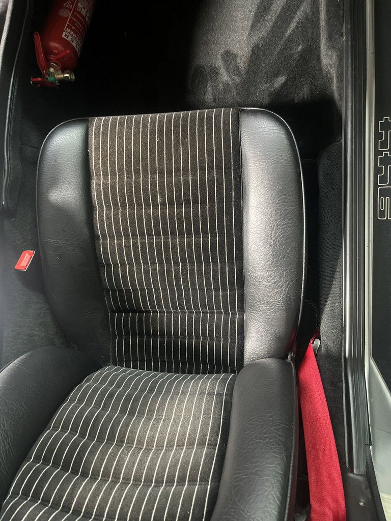 Porsche 944 Coupé