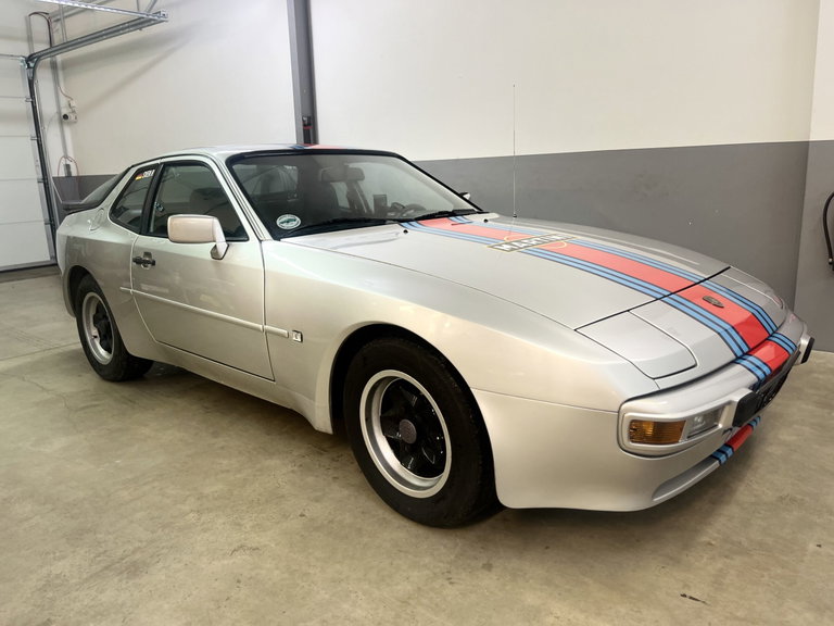 Porsche 944 Coupé