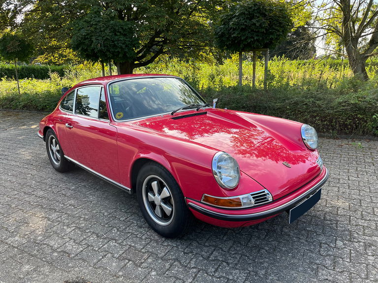 Porsche 911 T