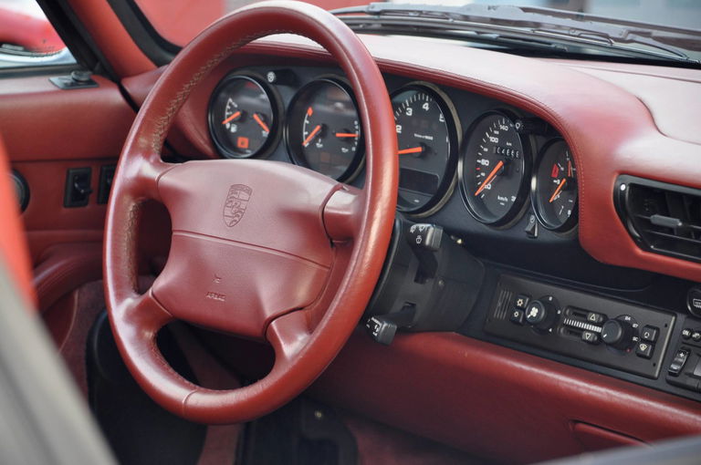 Porsche 993 Carrera 4S