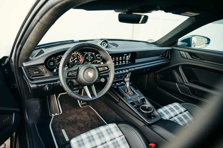 Porsche 992 GT3 Touring