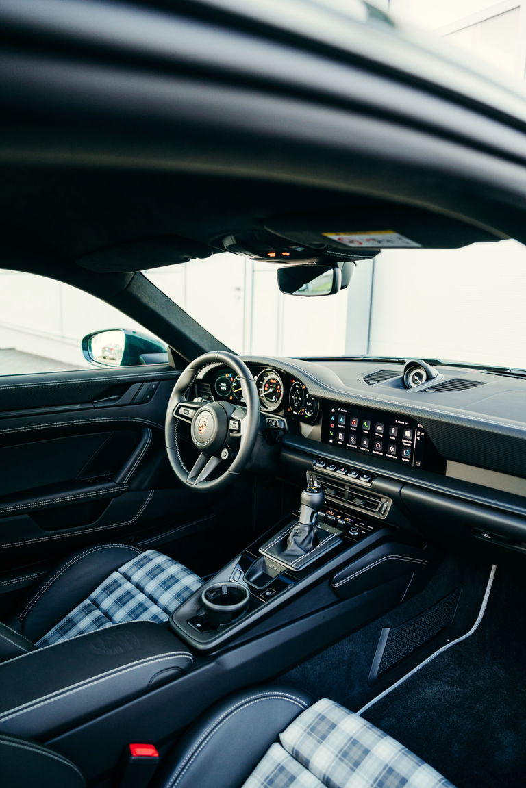 Porsche 992 GT3 Touring