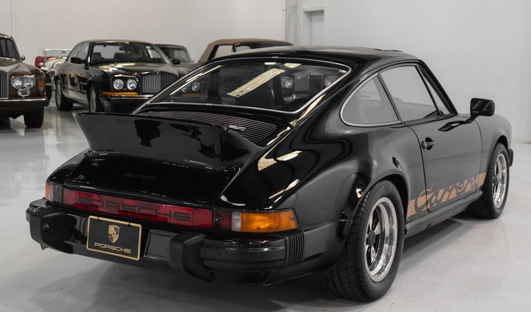 Porsche 911 Carrera (US)