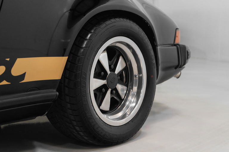 Porsche 911 Carrera (US)