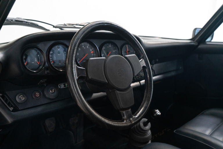 Porsche 911 Carrera (US)