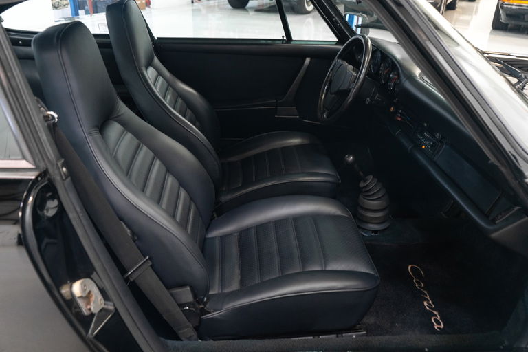 Porsche 911 Carrera (US)