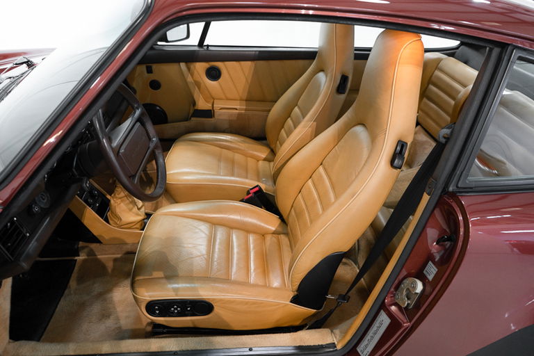 Porsche 911 Turbo 3.3 (US)