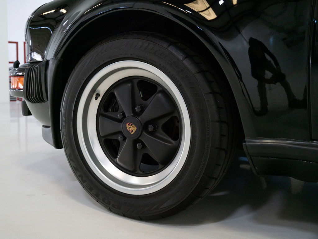 Porsche 911 Turbo 3.3 (US)