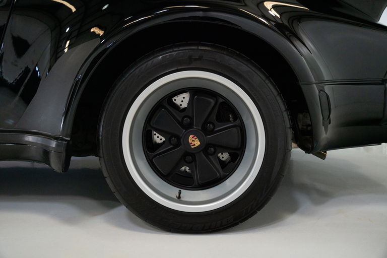 Porsche 911 Turbo 3.3 (US)