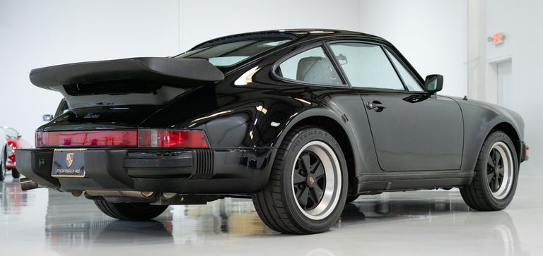 Porsche 911 Turbo 3.3 (US)