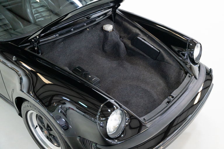 Porsche 911 Turbo 3.3 (US)