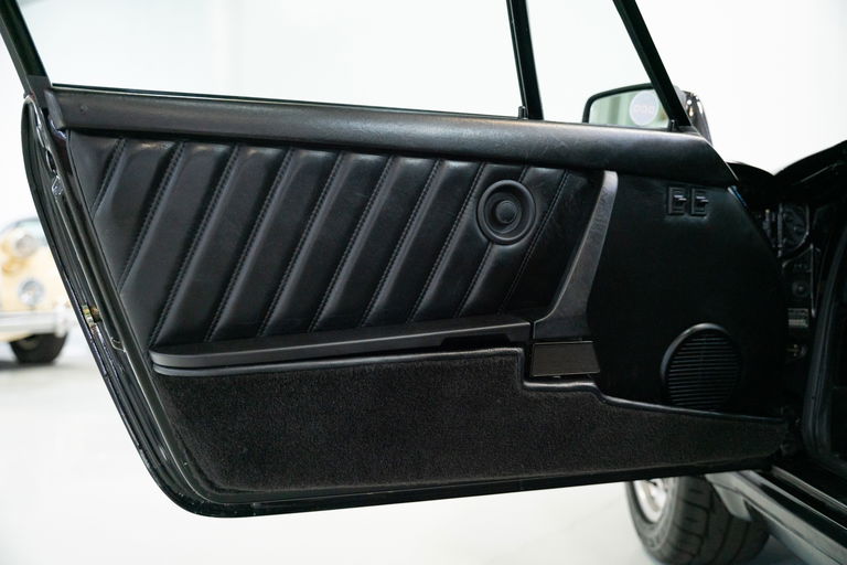 Porsche 911 Turbo 3.3 (US)