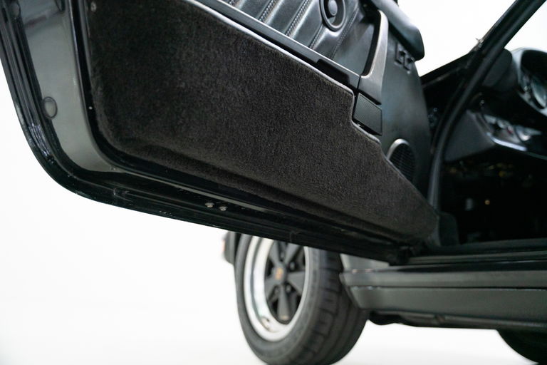 Porsche 911 Turbo 3.3 (US)