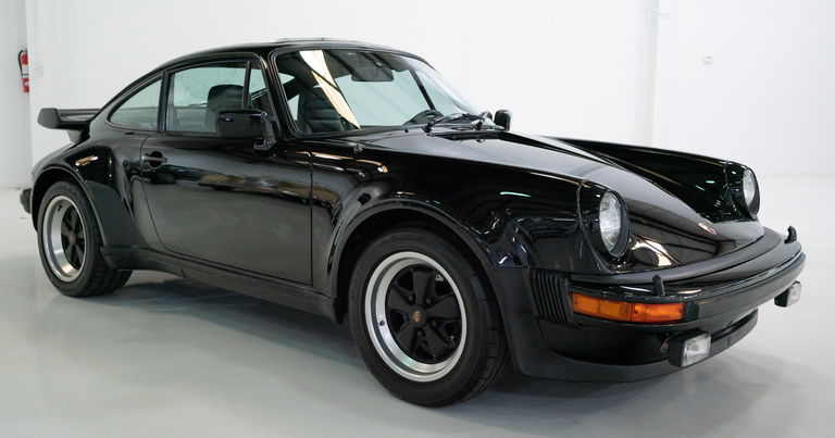 Porsche 911 Turbo 3.3 (US)