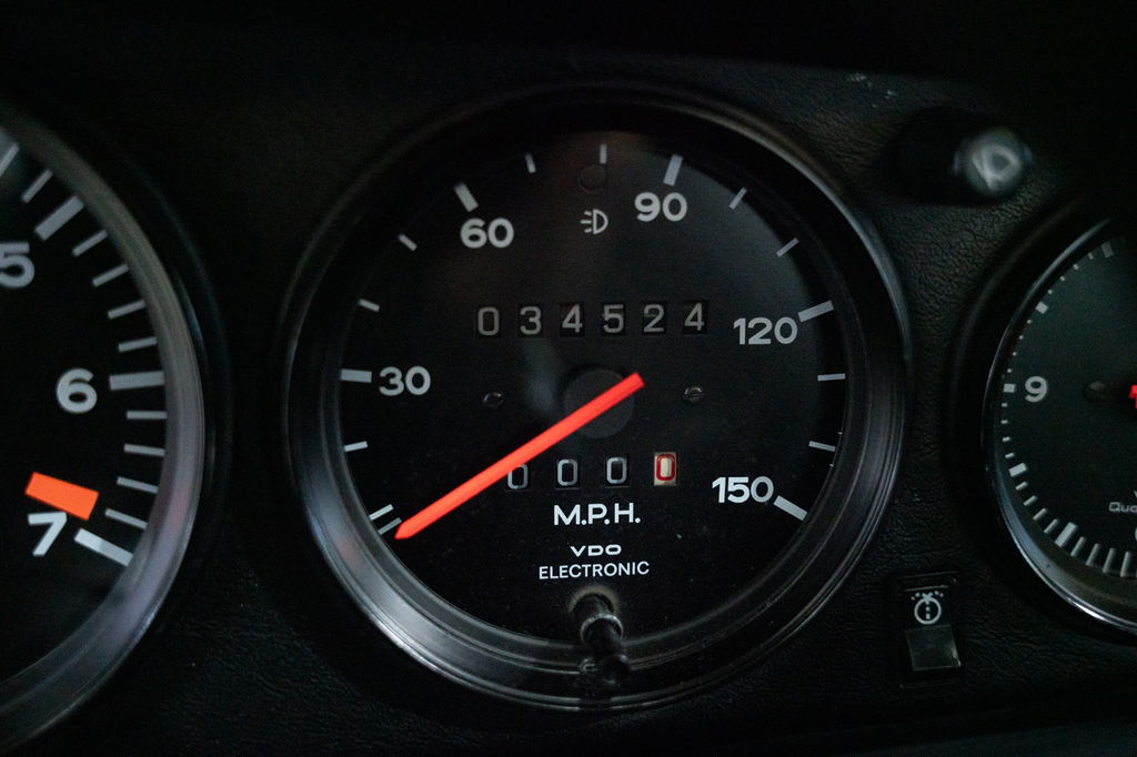 Porsche 911 Turbo 3.3 (US)