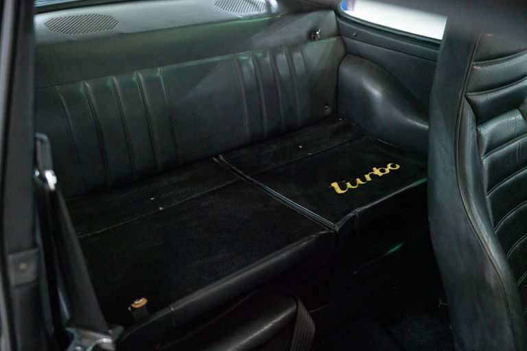 Porsche 911 Turbo 3.3 (US)