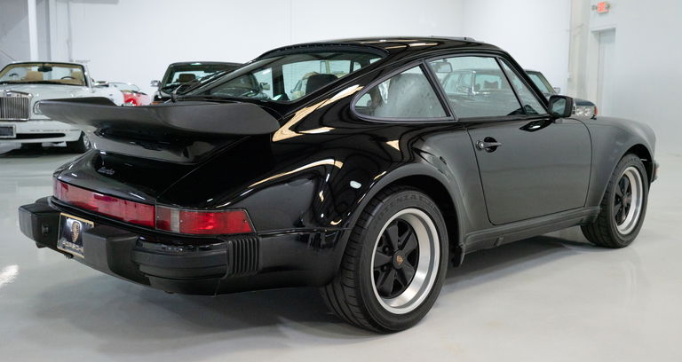 Porsche 911 Turbo 3.3 (US)