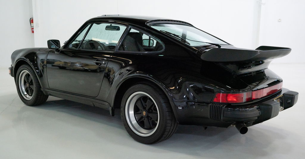 Porsche 911 Turbo 3.3 (US)