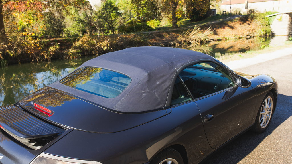 Porsche 996 Carrera 4