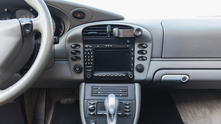 Porsche 996 Carrera 4