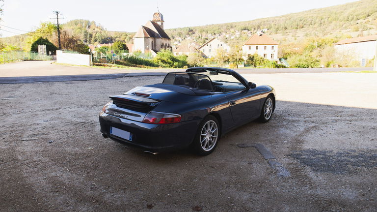 Porsche 996 Carrera 4