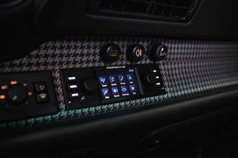 Porsche 964 Carrera 2 Cabrio WTL