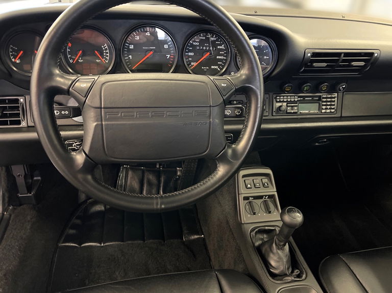 Porsche 964 Carrera 4