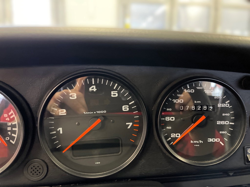 Porsche 964 Carrera 4