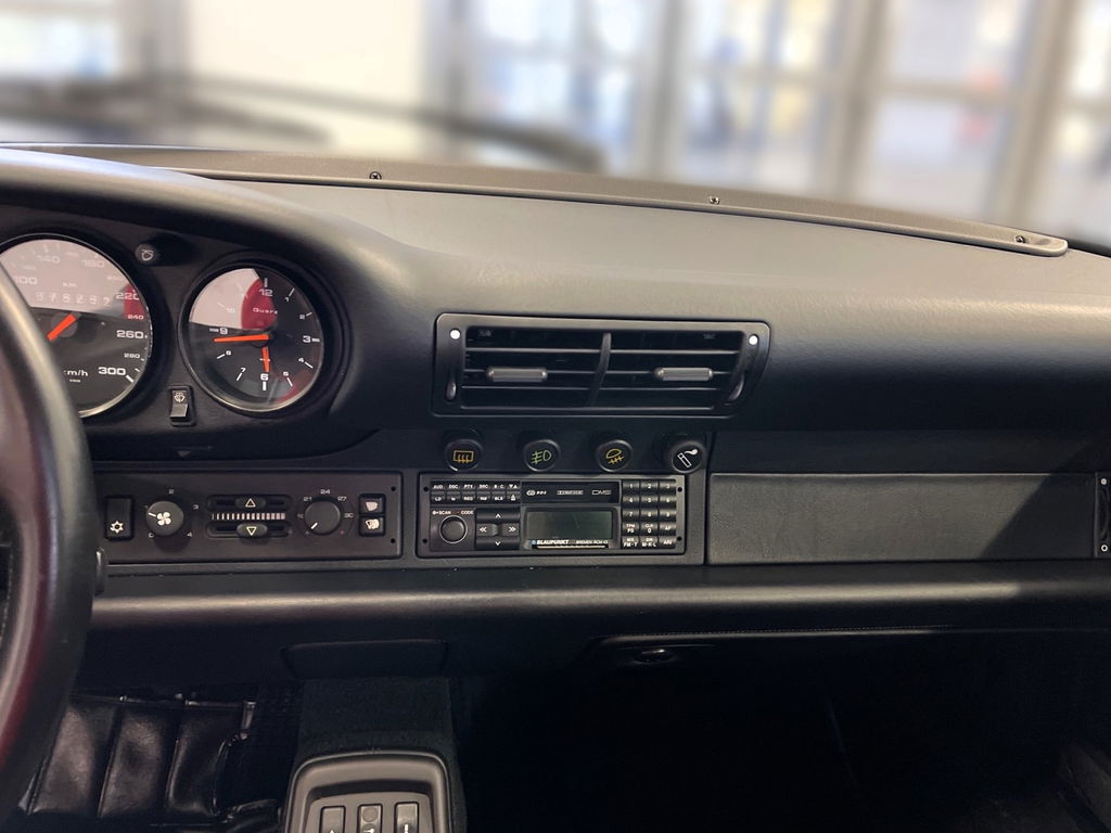 Porsche 964 Carrera 4