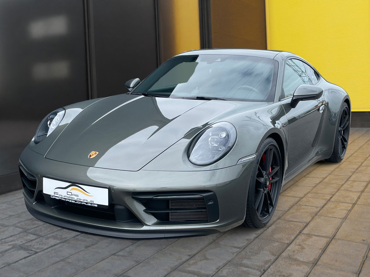 Porsche 992 Carrera GTS