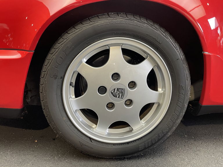 Porsche 964 Carrera 4