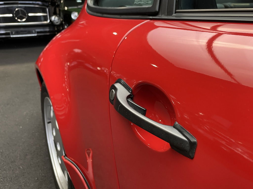 Porsche 964 Carrera 4