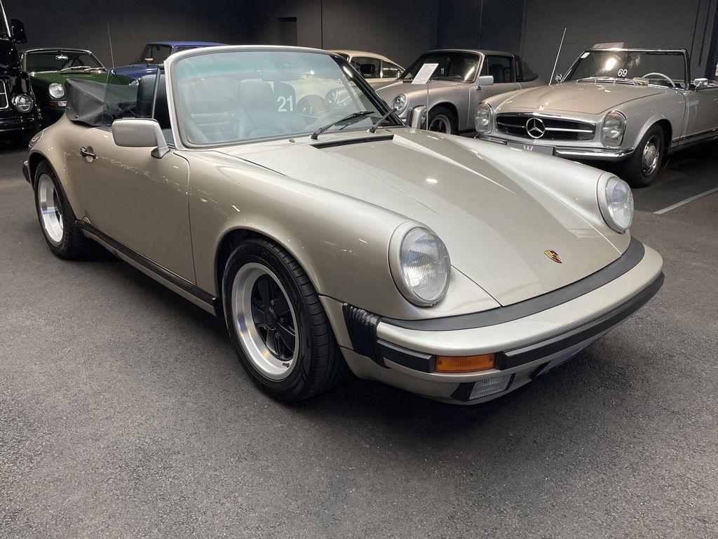 Porsche 911 Carrera 3.2