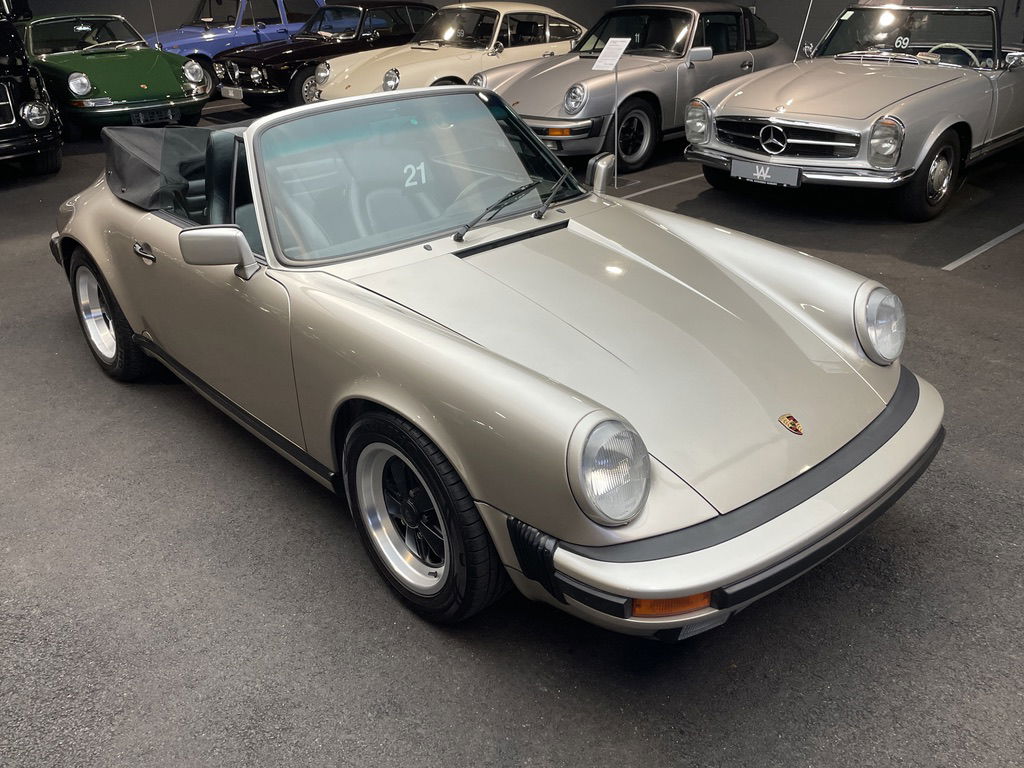 Porsche 911 Carrera 3.2