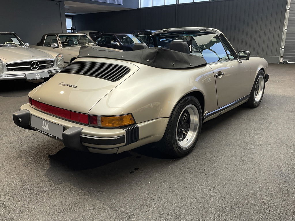 Porsche 911 Carrera 3.2