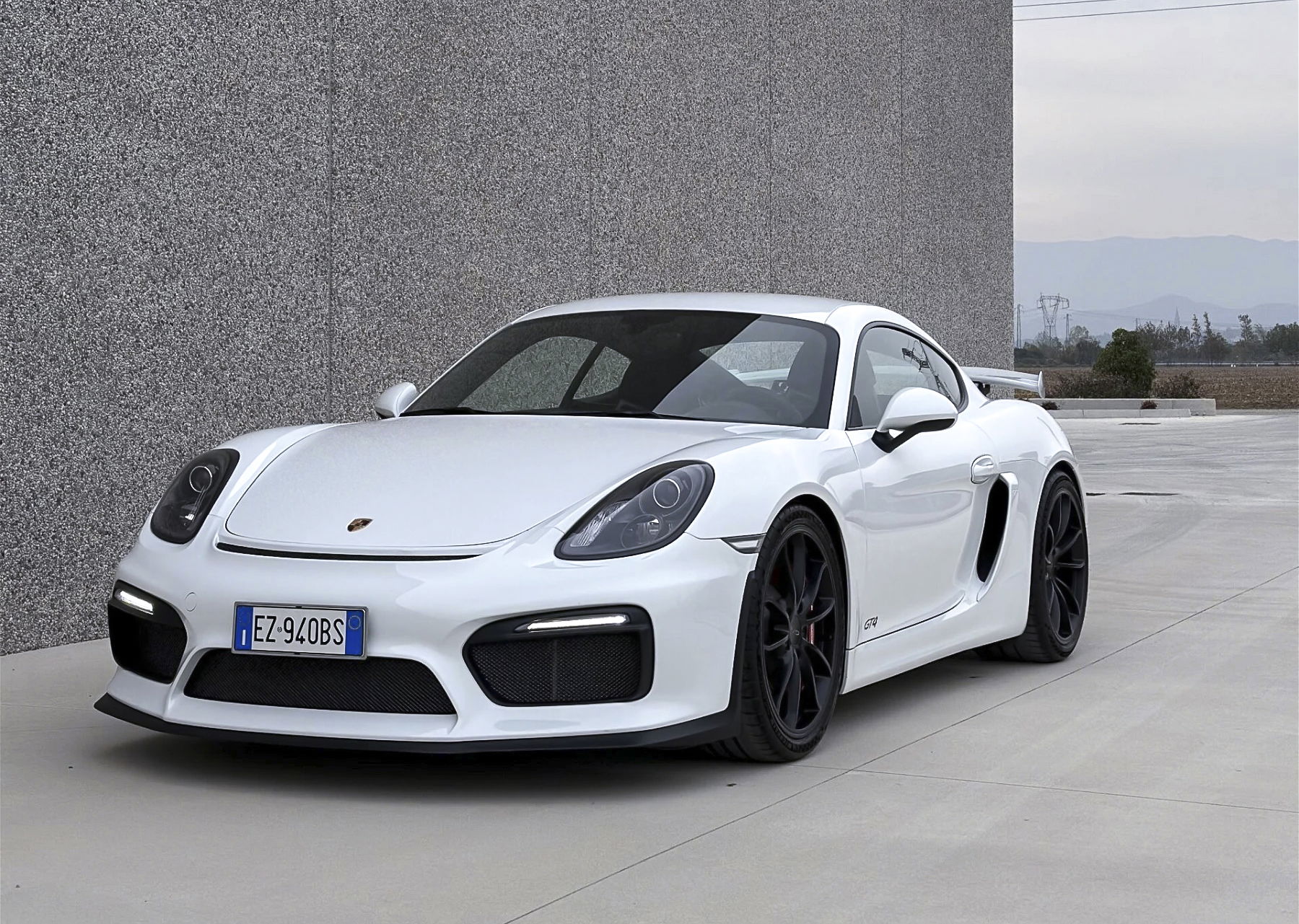Porsche Cayman GT4