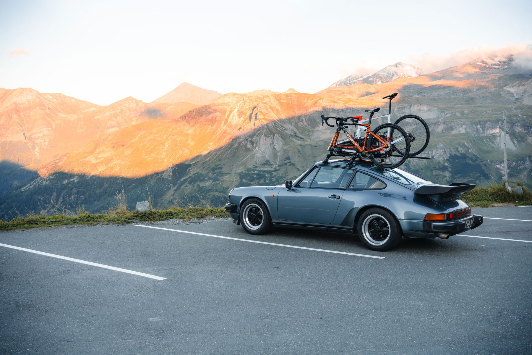 Porsche 911 shop bike rack