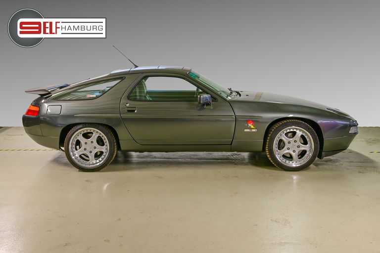 Porsche 928 S4