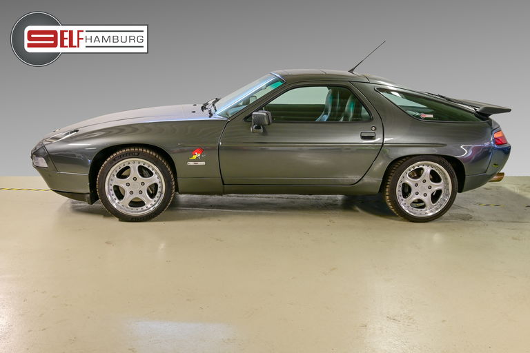 Porsche 928 S4