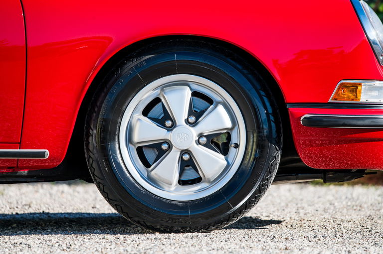 Porsche 911 S (F-Modell)