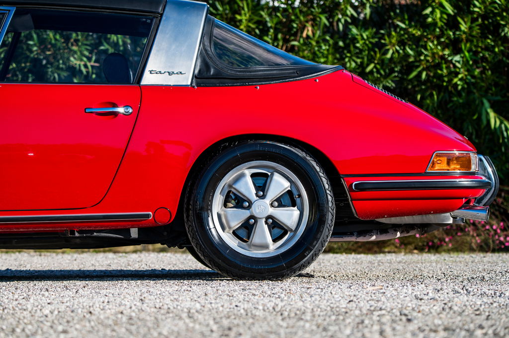 Porsche 911 S (F-Modell)