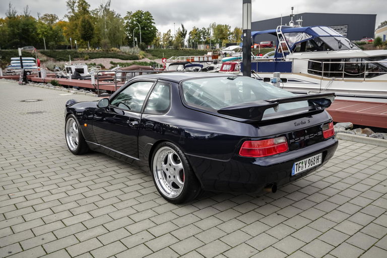 Porsche 968