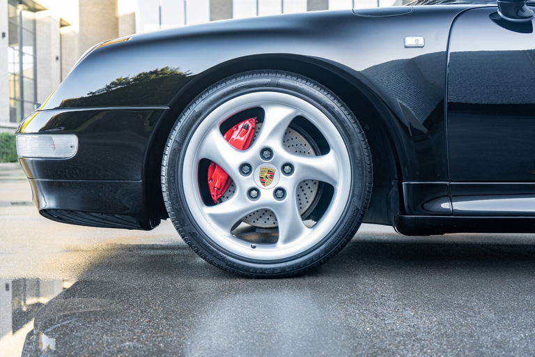 Porsche 993 Carrera 4S