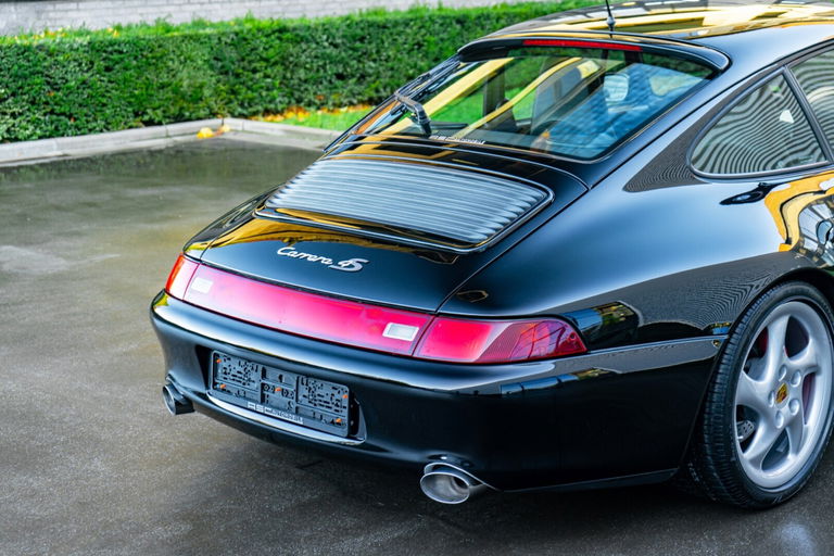Porsche 993 Carrera 4S